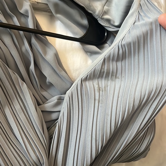 ASOS TFNC plus bridesmaid pleated dusty blue maxi - Picture 5 of 5